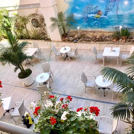 Xapala Hotel 3*