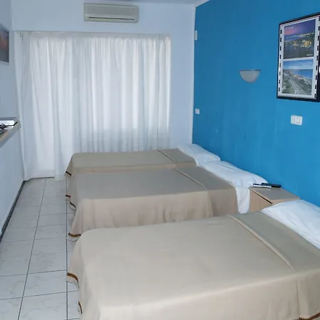 هوتل إكسابالا 3* Ses Cadenes